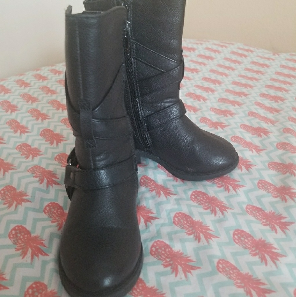 Kenneth Cole boots
